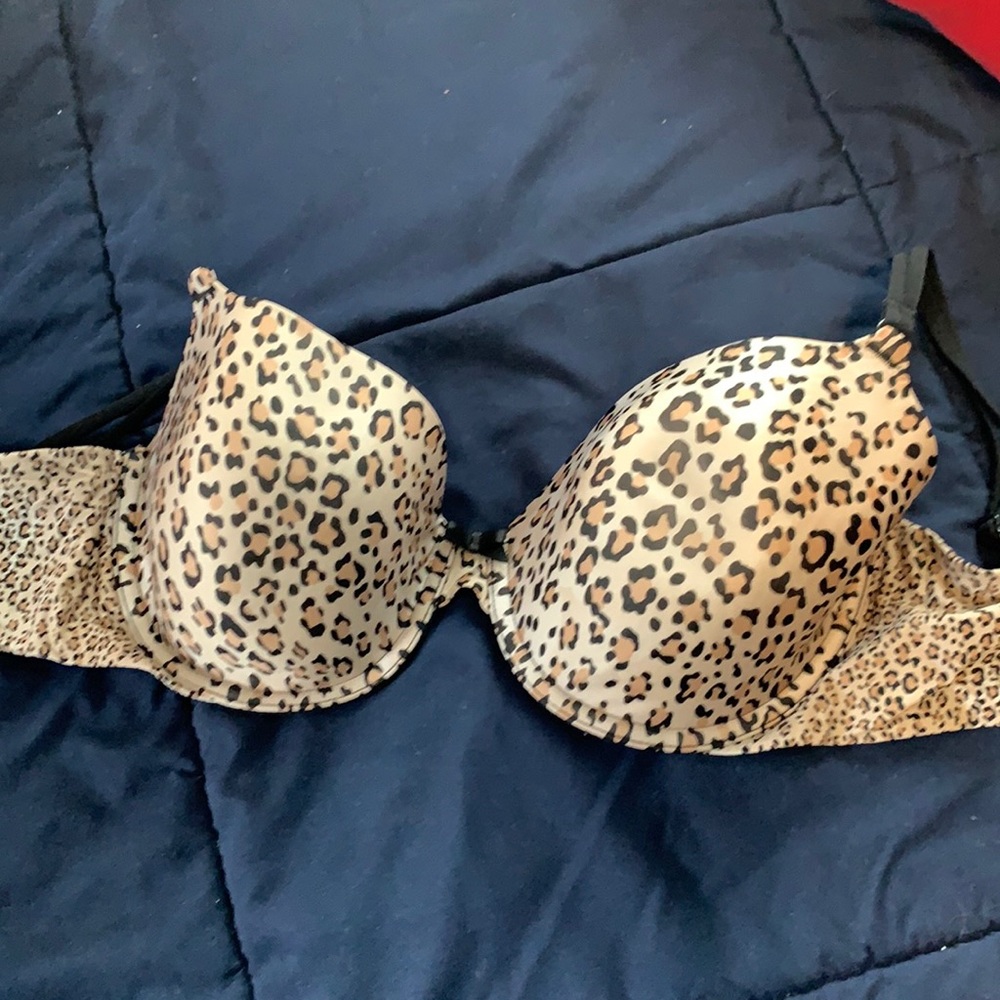 Victoria secret underwire bra